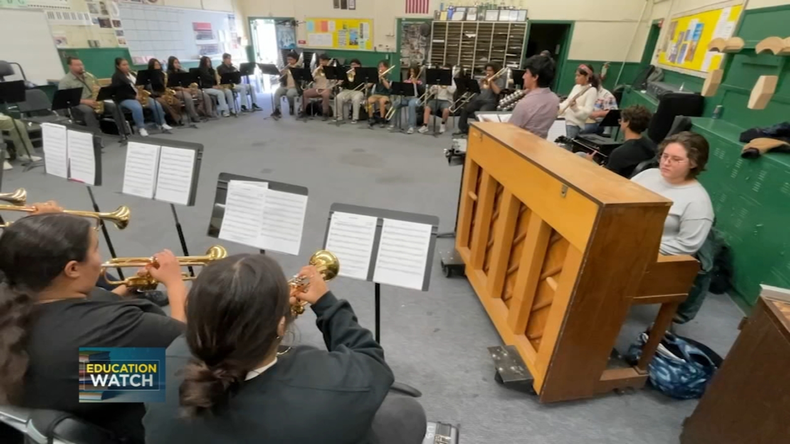 Roosevelt marching band takes home top prize at Pismo Beach competition - Vimarsana News
