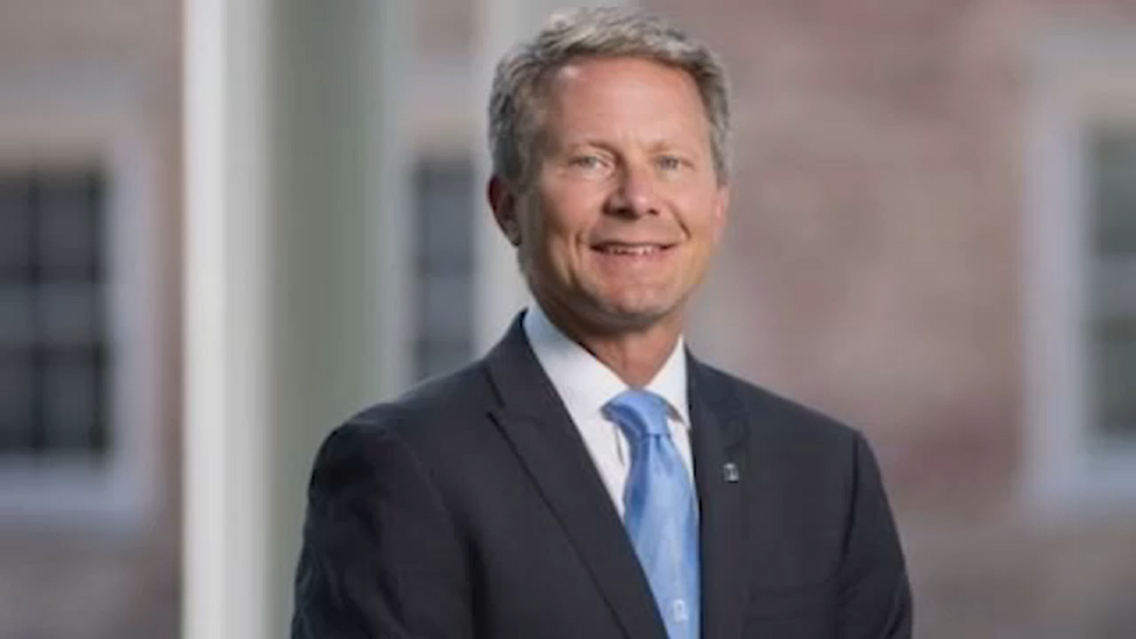 Kevin Guskiewicz: Michigan State schedules personnel meeting as rumors swirl that UNC Chancellor could take president job - Vimarsana News