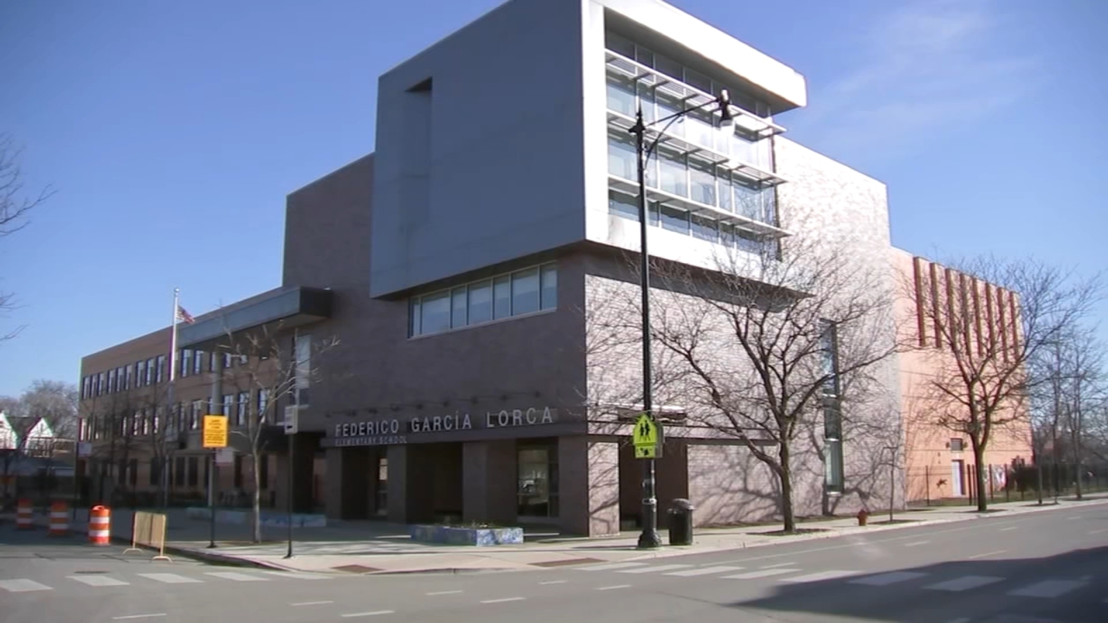 Chicago Public Schools gym teacher at Lorca Elementary, Andrew Castro, accused of grooming, assaulting students in lawsuit - Vimarsana News