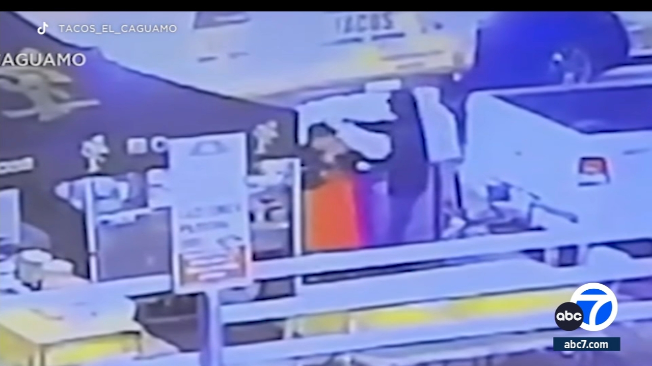 Vídeo capta a taquero retenido a punta de cuchillo durante robo