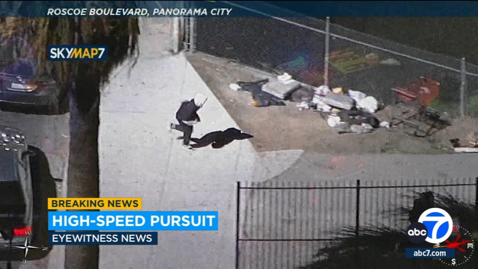 Chase ends after driver and passenger abandon car in Panorama City ...