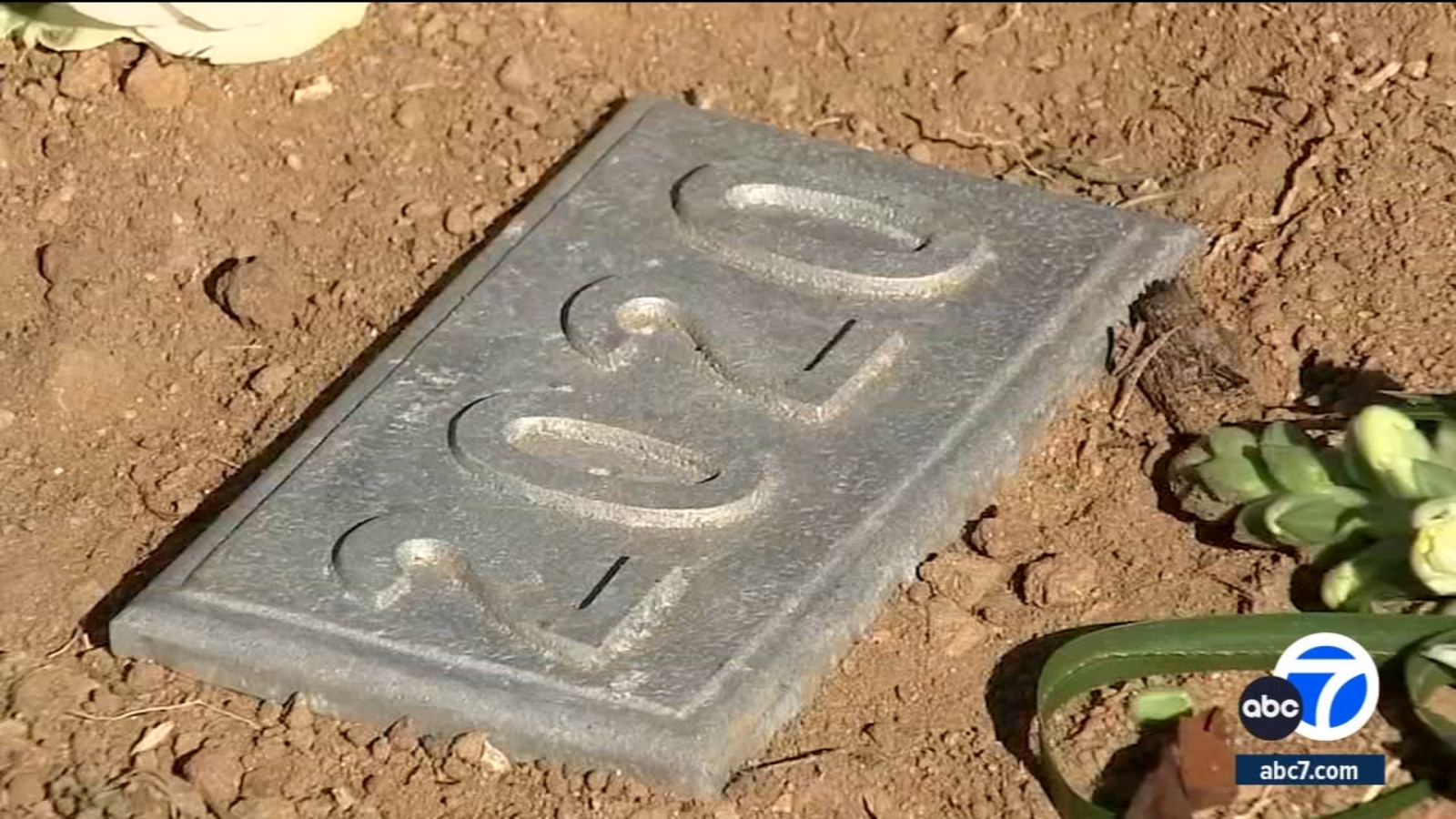 LA County holds burial ceremony for 1,937 unclaimed people who died in