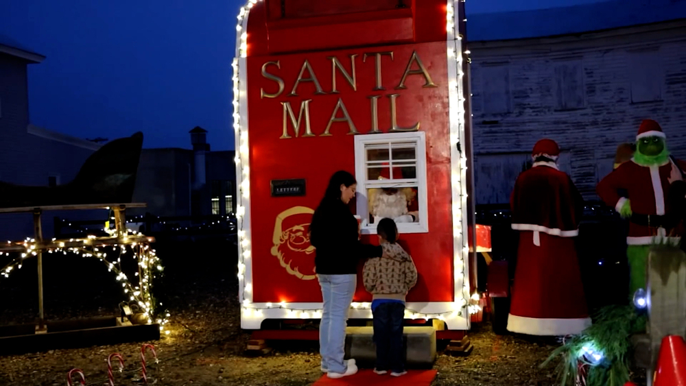 South Jersey volunteers help spread holiday cheer with Santa's Mailbox