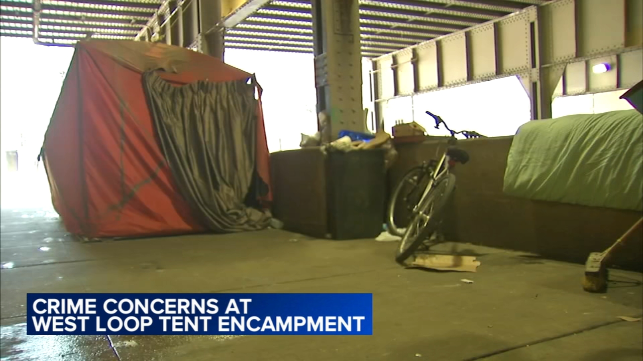 City plans to clean West Loop homeless tent encampment site