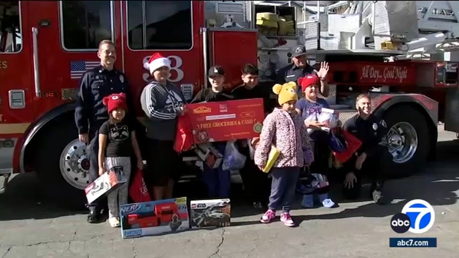 Spark of Love: 6 siblings living away from mom in Lancaster as she battles cancer get big Christmas surprise - Vimarsana News