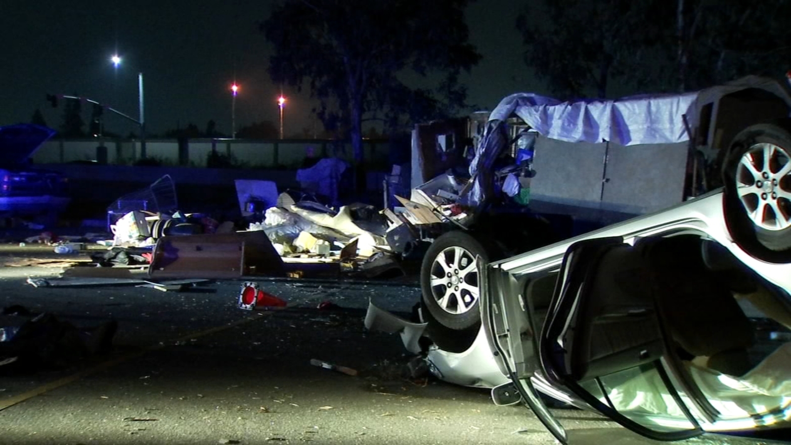 Man killed after vehicle crashes into motorhome in Fresno - ABC30 Fresno