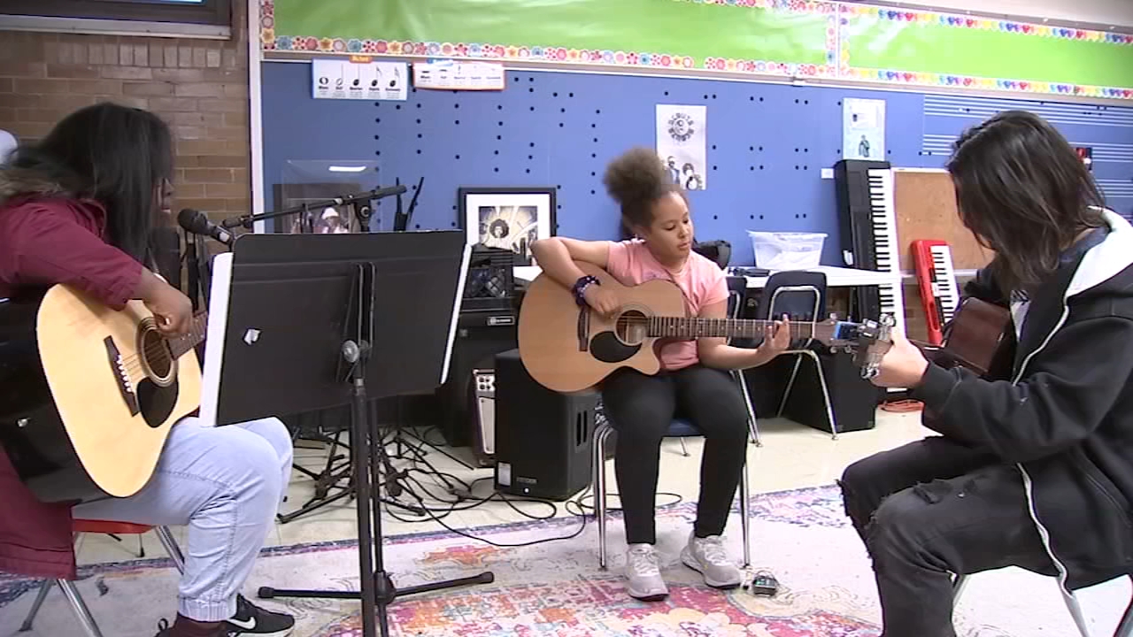 Philadelphia nonprofit offers free music education to students