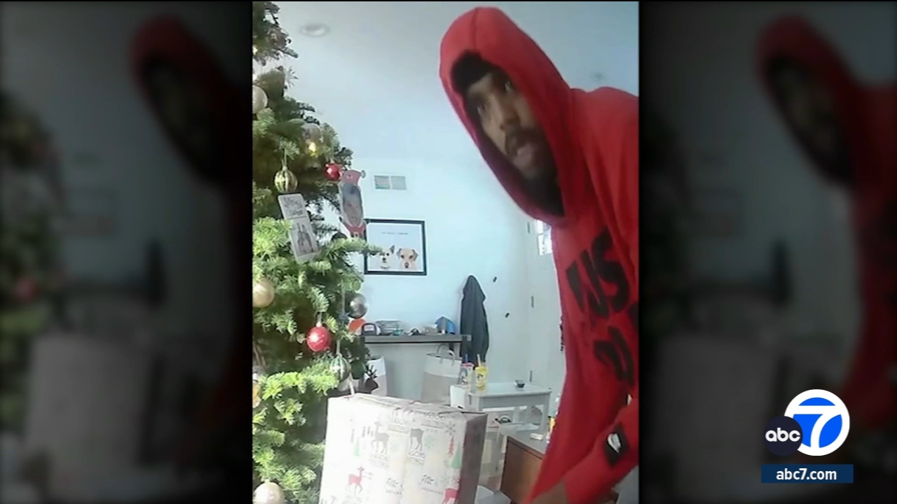 Thief breaks into OC home, steals Christmas presents