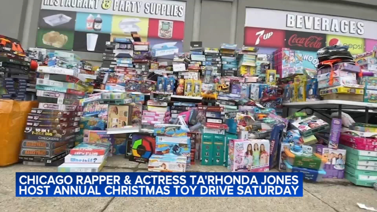 Chicago rapper, actress Ta'rhonda Jones host annual 'Christmas Toy Drive'