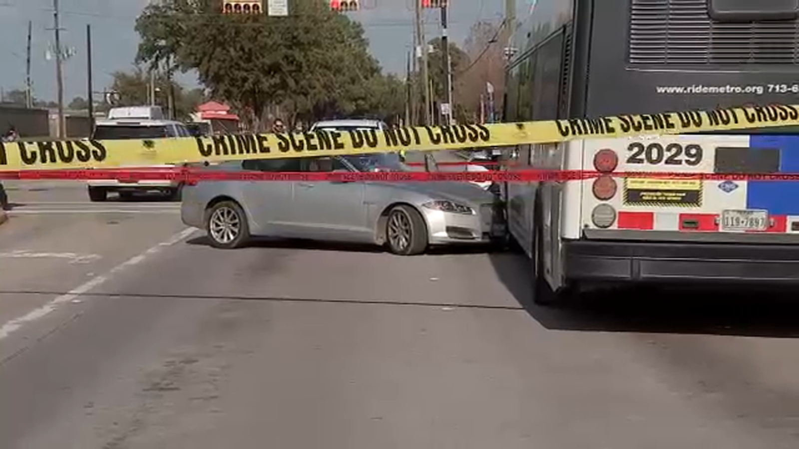 Dollar General manager shoots robbery suspect, who died after crashing