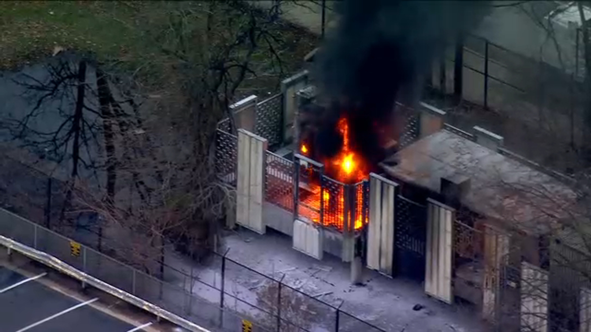 Thousands without power after transformer fire on Staten Island