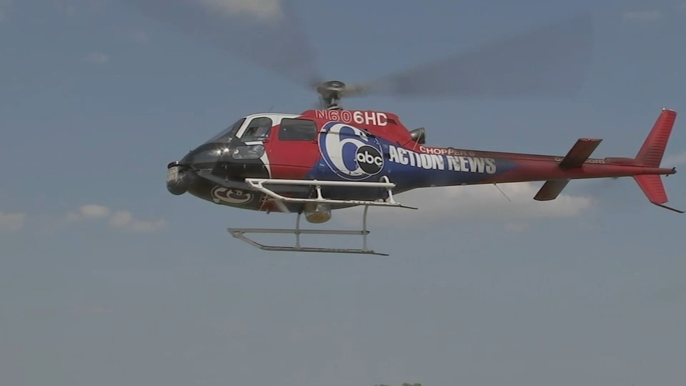 Pilot, photographer killed after Action News' Chopper 6 crashes in wooded area of New Jersey