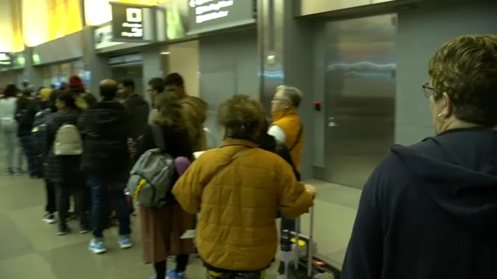 Airport officials prepare for possible record-breaking holiday travel at RDU - Vimarsana News