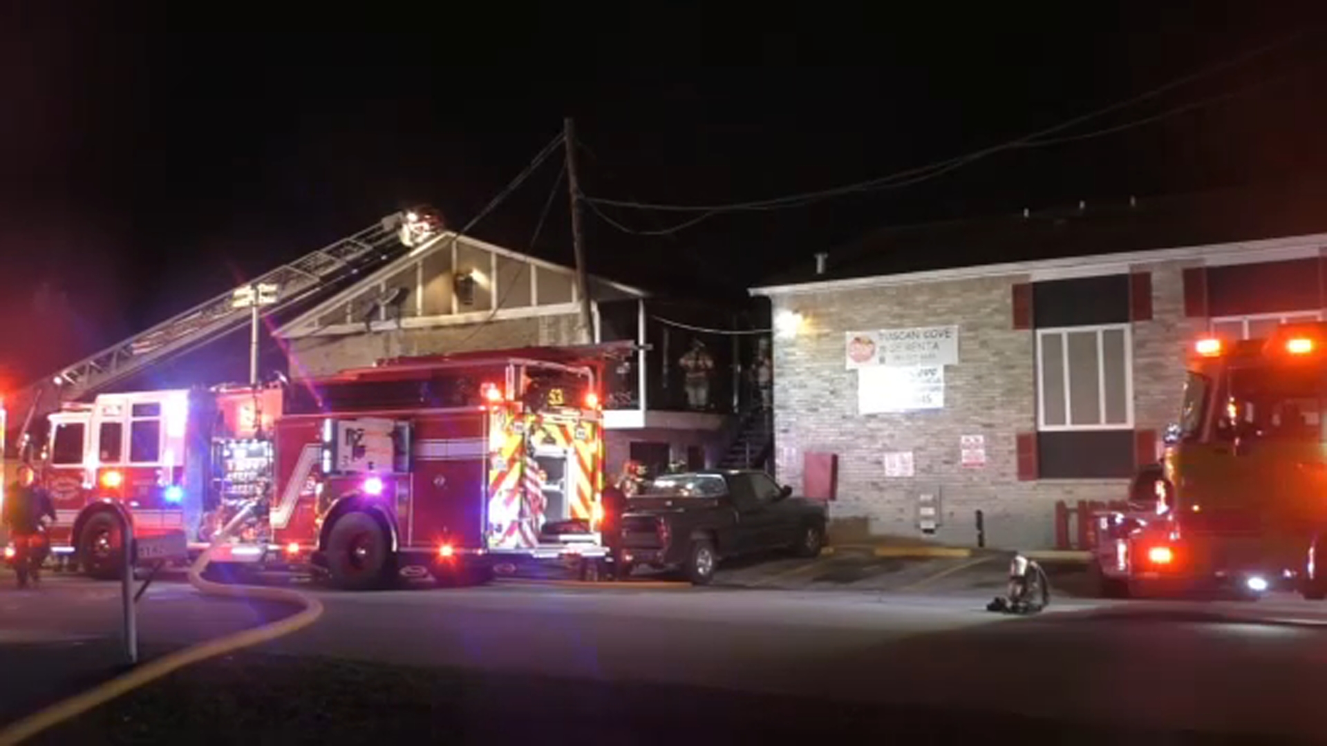 2 injured in apartment fire that displaced 6 families in Dickinson