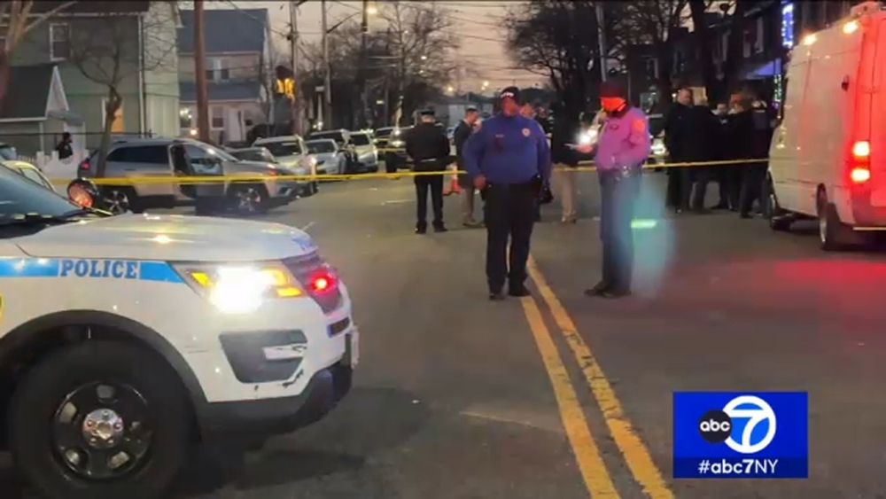 Extra Time: Gun violence in Queens; holiday travel forecast
