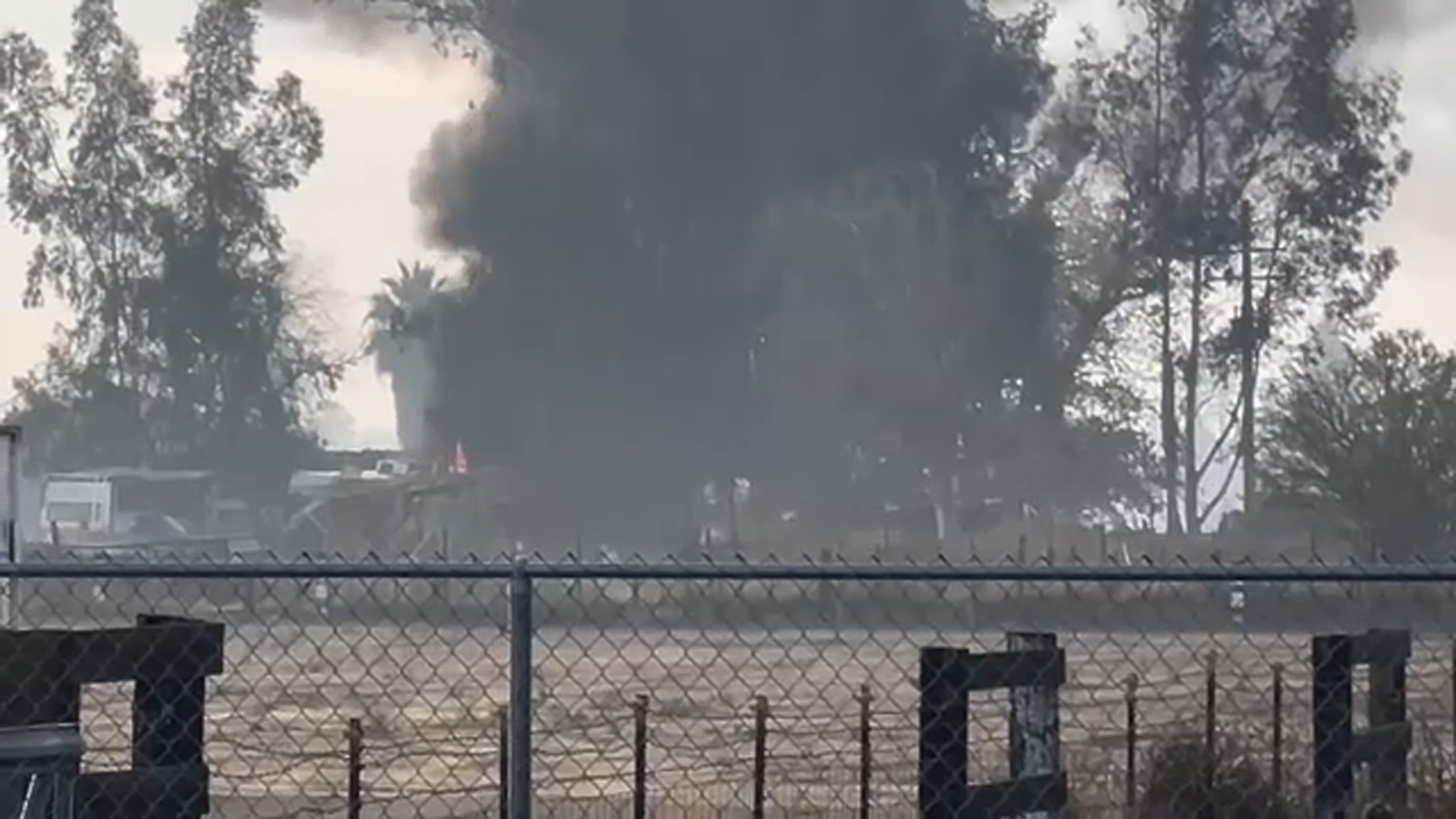 RV catches fire in northwest Fresno, no injuries reported