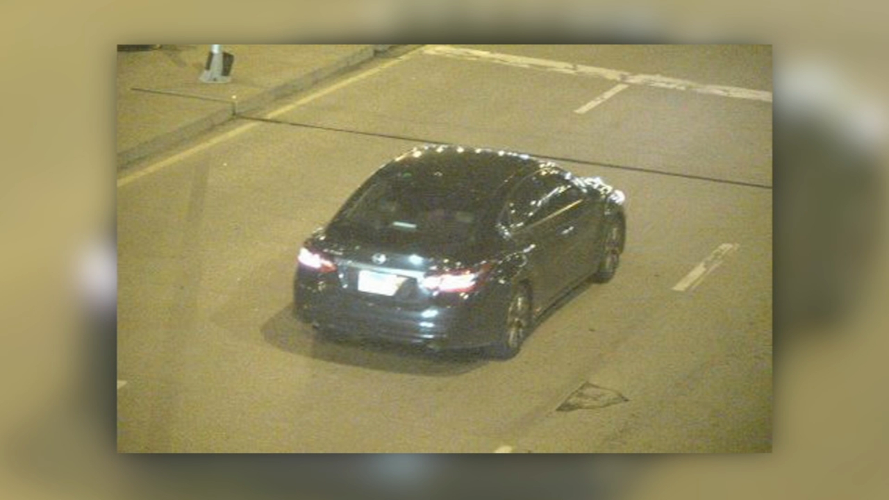 Chicago shooting Vadarrion Knight, 16, fatally shot in River North on