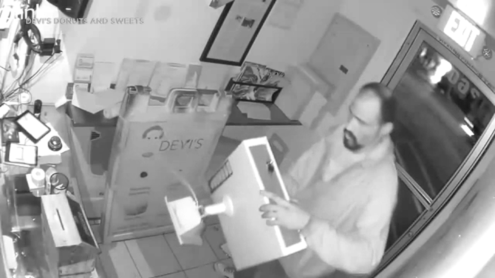 Long Beach donut shop burglarized twice in same night - ABC7 Los Angeles