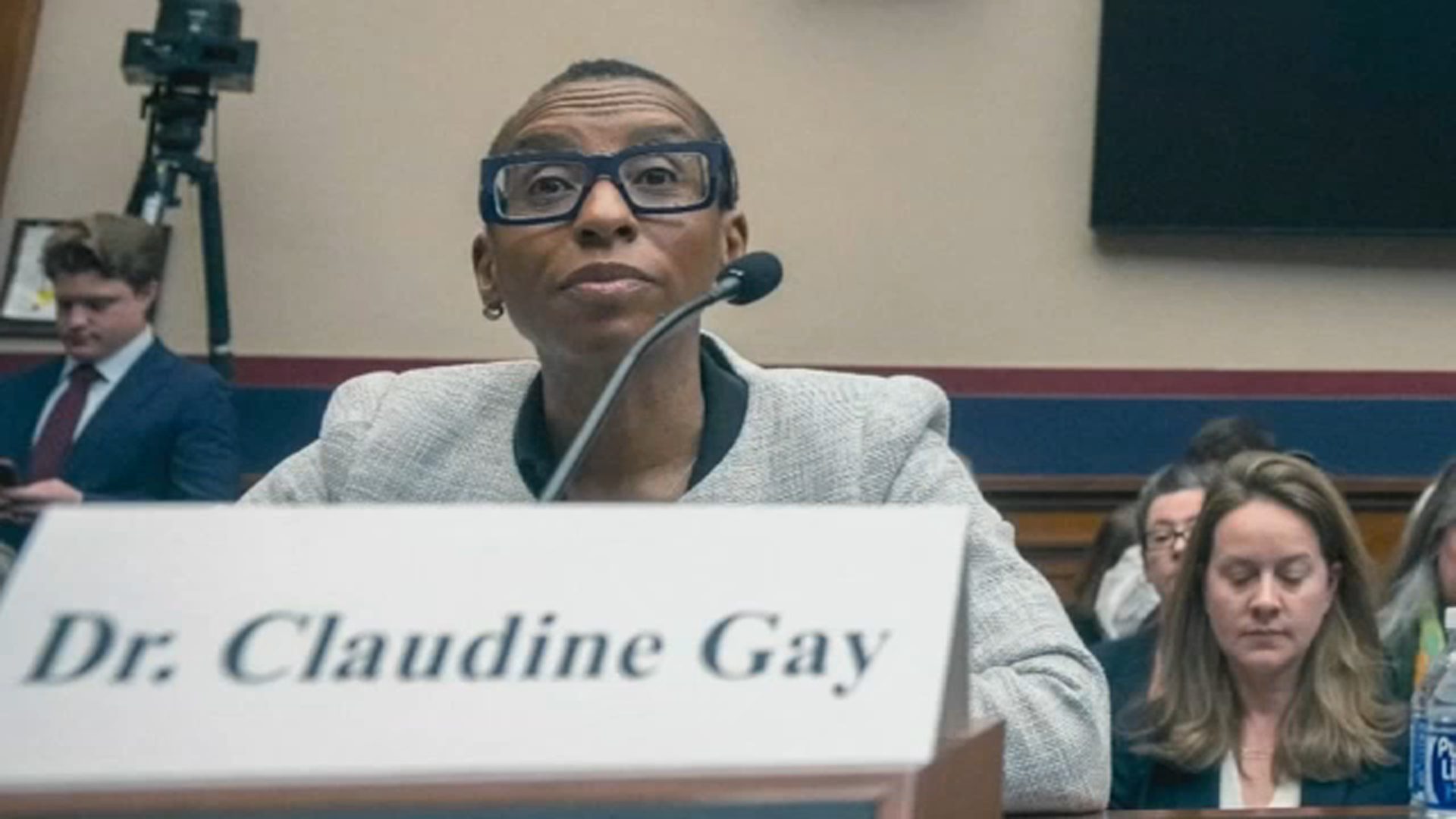 UNC professors weigh in on Harvard President stepping down