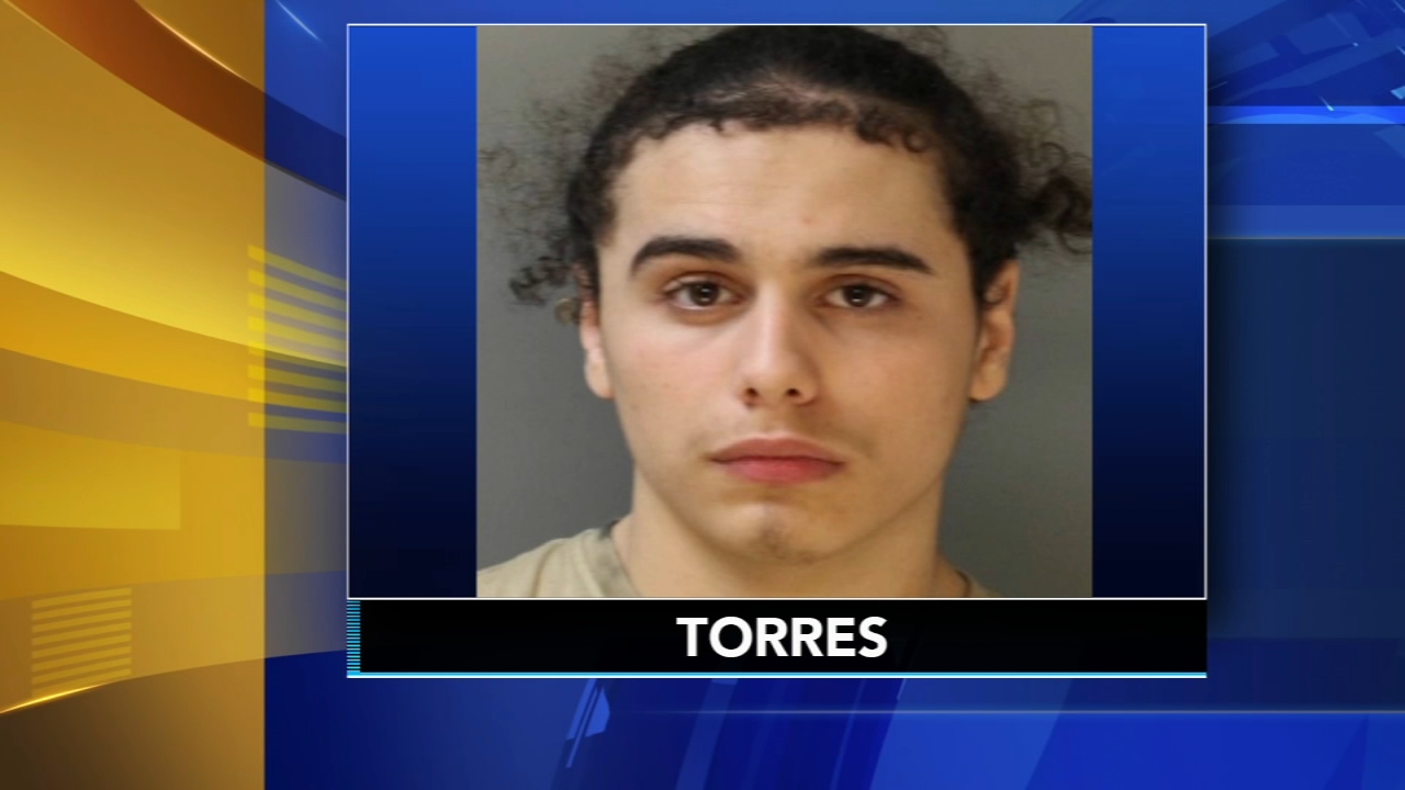 Man sought in connection to fatal shooting of Philadelphia mother days before Christmas