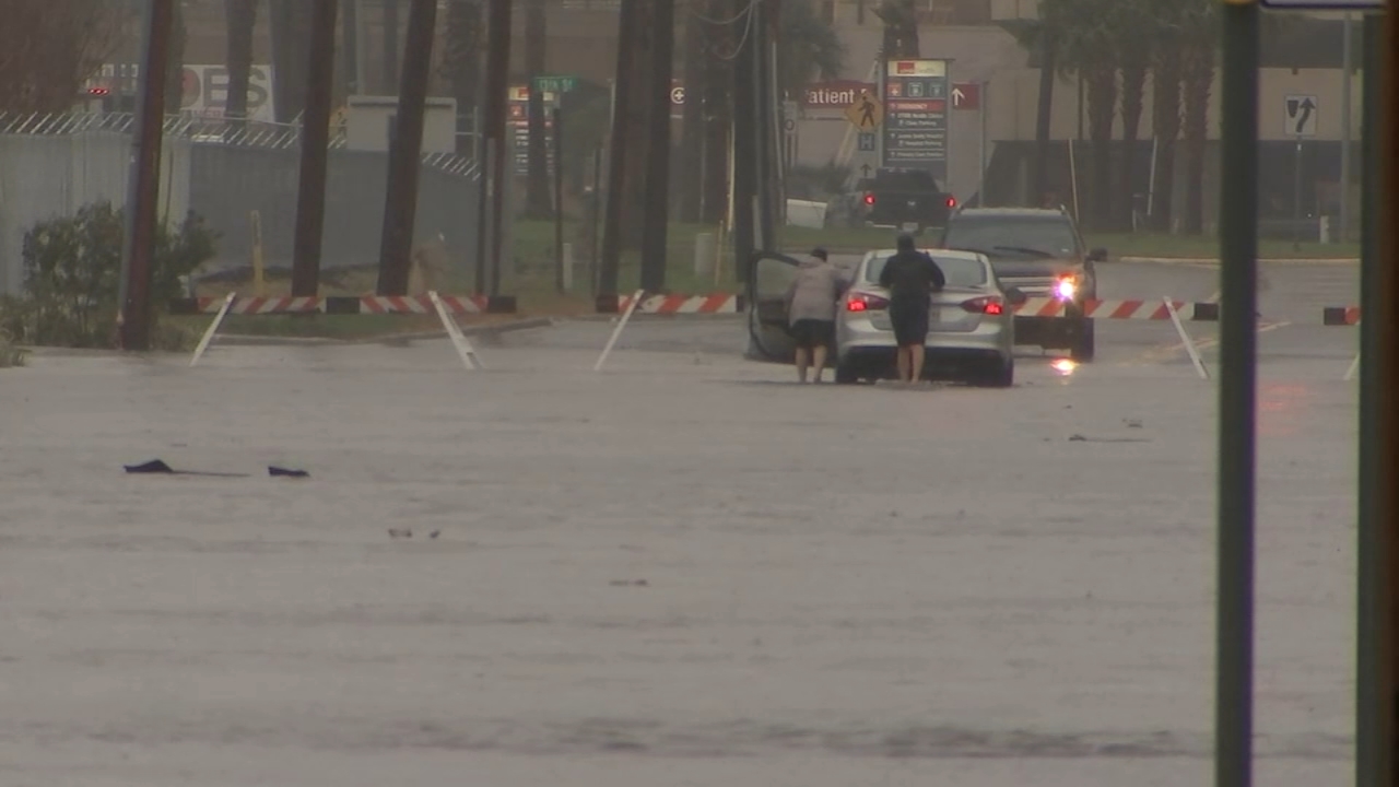 High water and power outages reported in Galveston Co. after storms