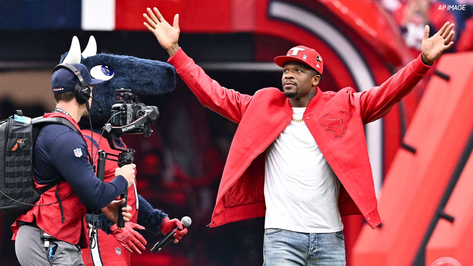 Texans vs. Colts Former star wide receiver Andre Johnson hosting