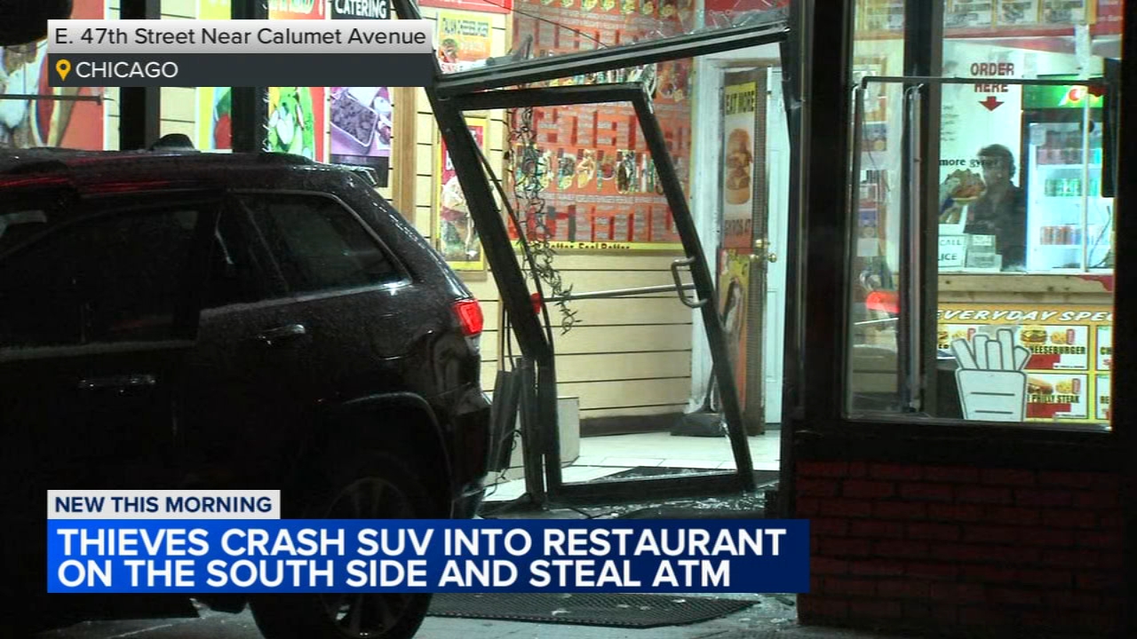Crash-and-grab burglars steal ATM from South Side restaurant