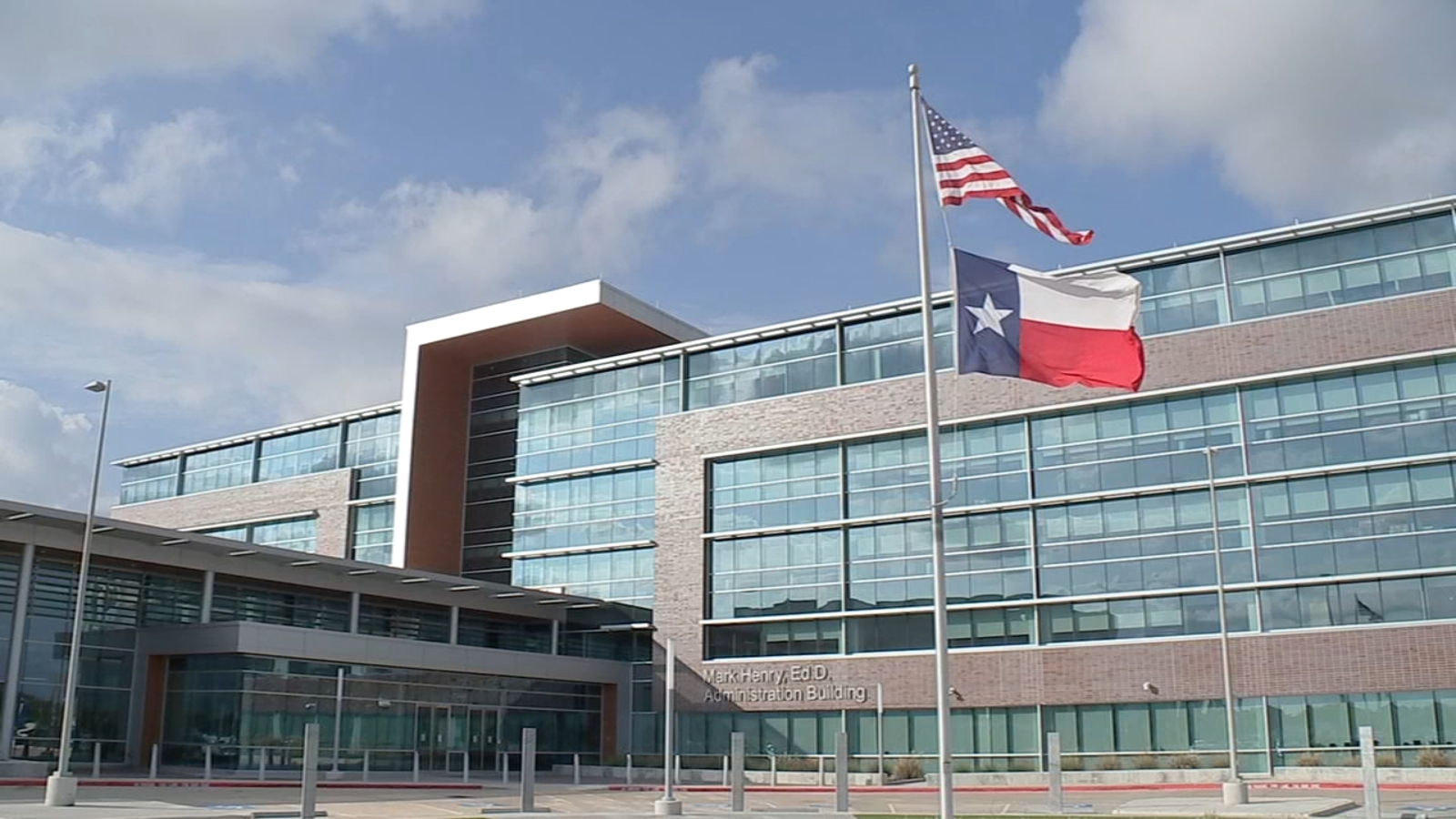 HISD, Cy-Fair ISD losing about $10 million each after federal decision to cut special education funds in Texas school districts - Vimarsana News