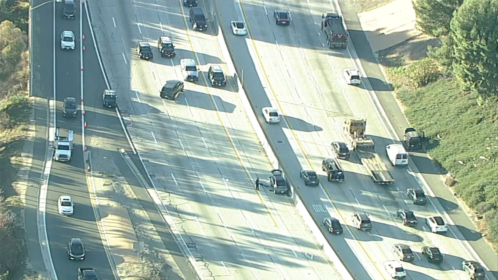 405 Freeway crash: 1 hospitalized after CHP responds to report of shooting in Van Nuys - Vimarsana News