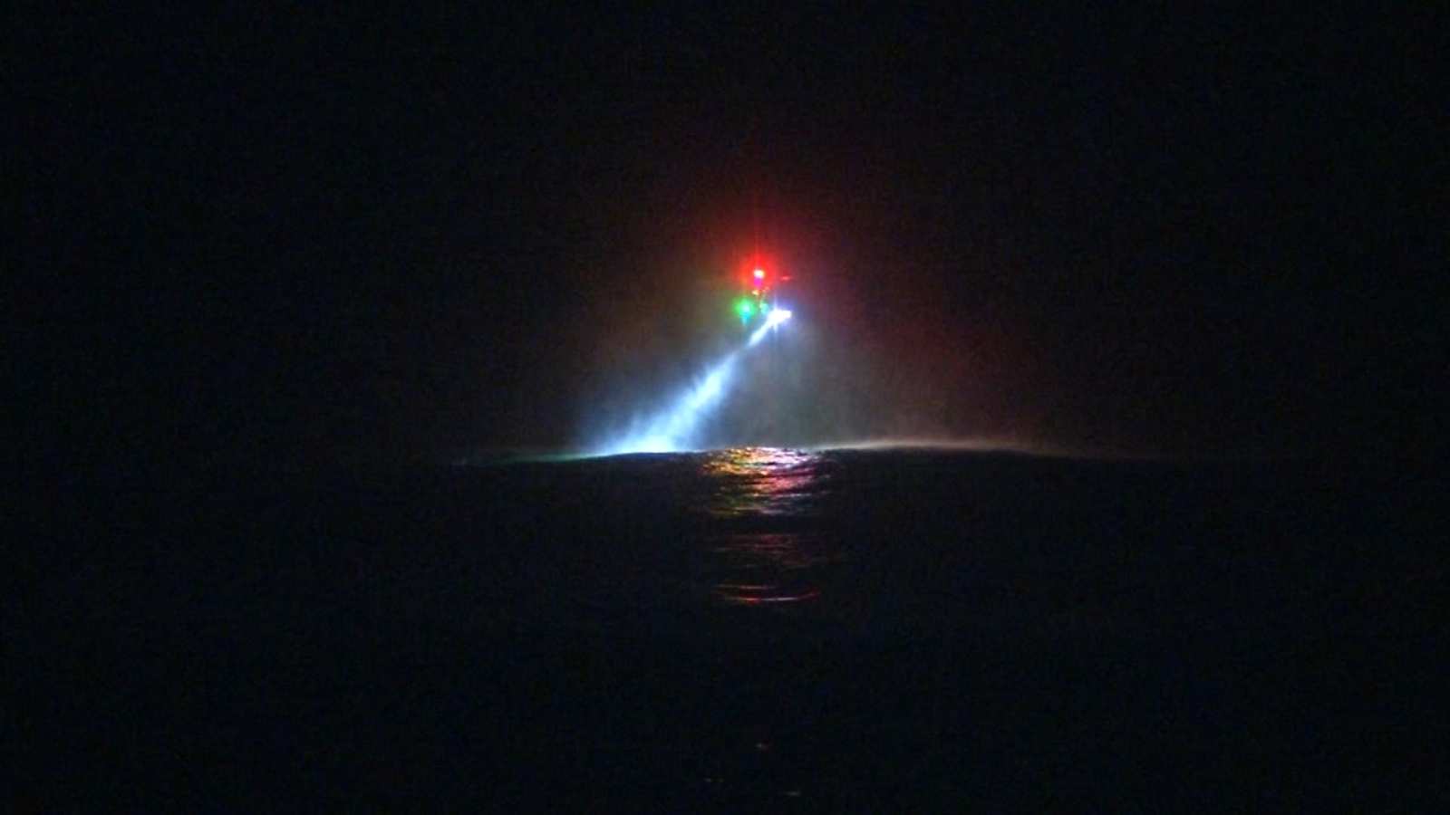 Plane crashes into water near coast of Moss Beach near Half Moon Bay, San Mateo County Sheriff confirms - Vimarsana News