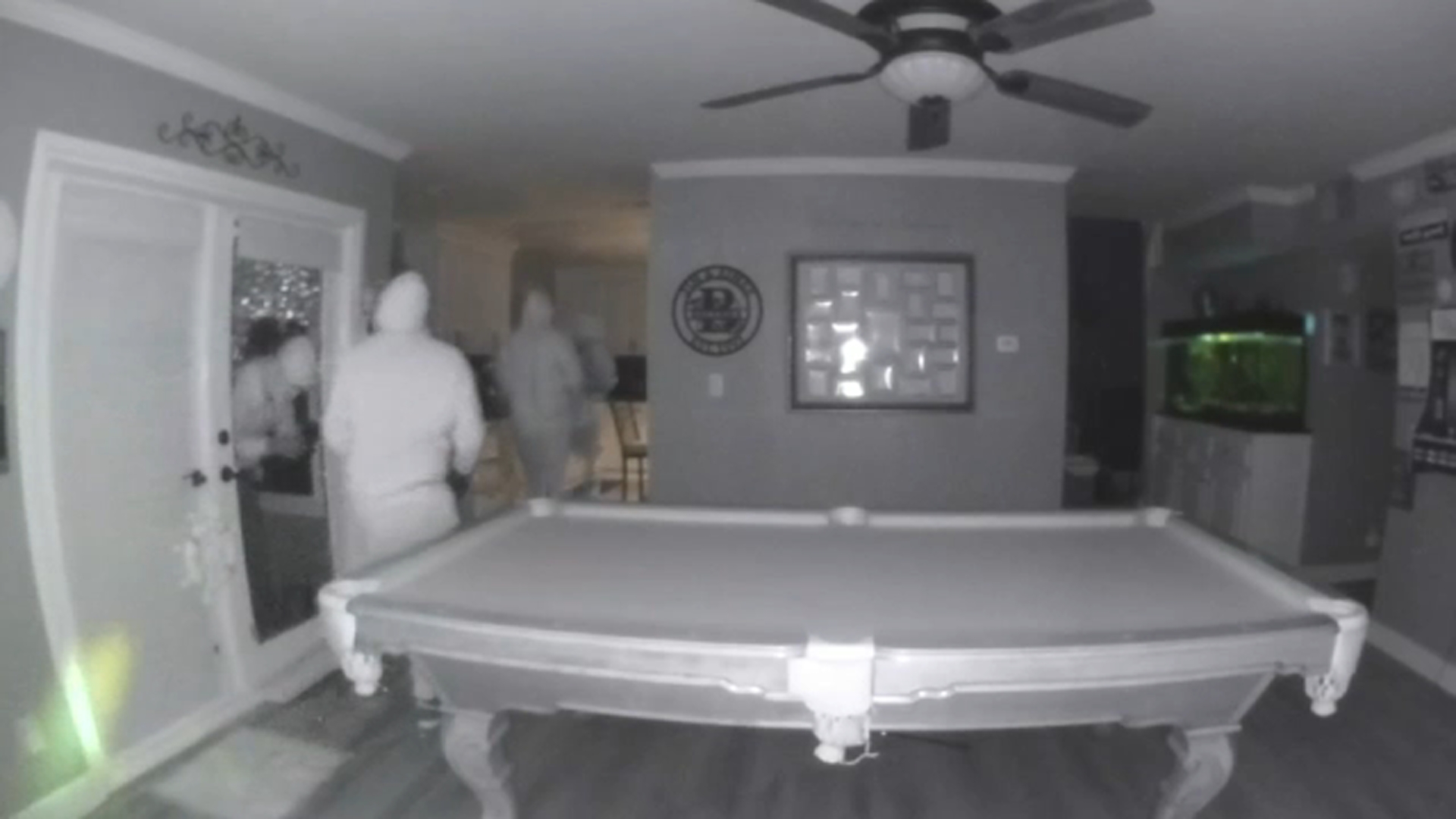 Burglars caught on video breaking into Camarillo home