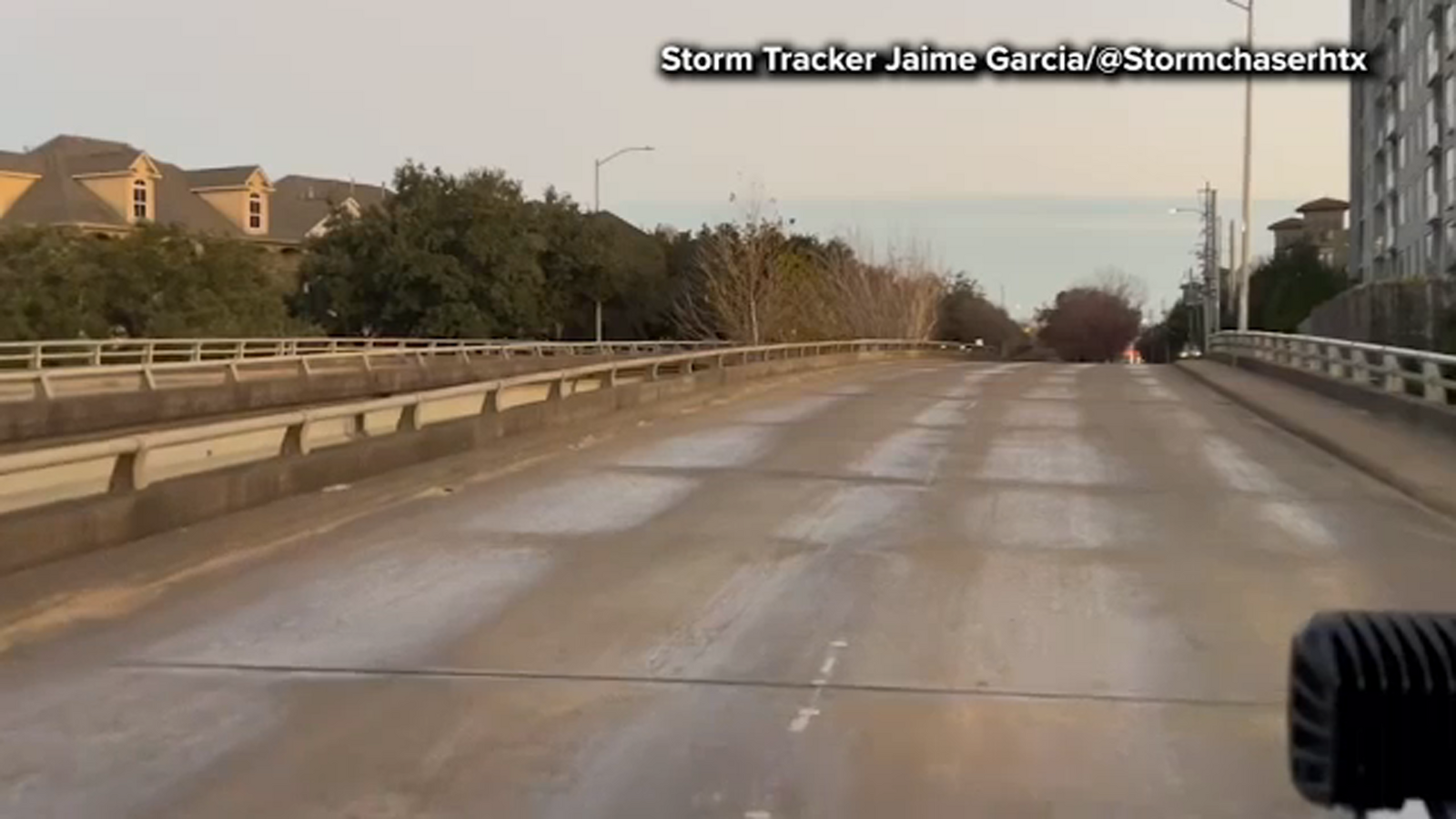 Icy roads in Houston Some freeways and overpasses across city reported to still have ice on