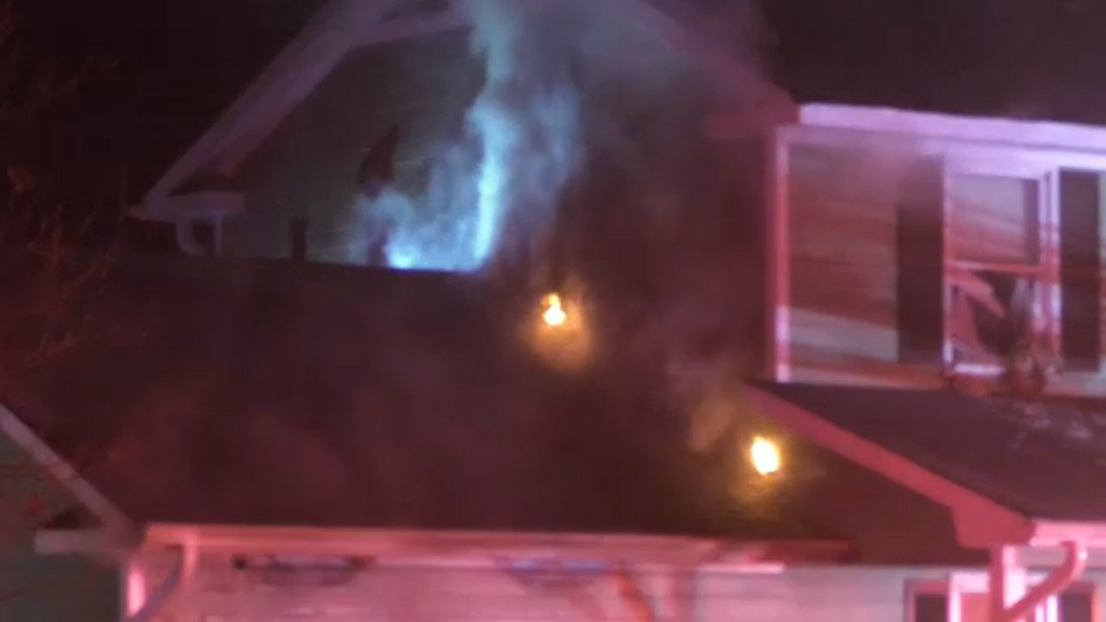 Fayetteville fire | 2 children, 1 adult saved from second story of burning home on Christina Street - Vimarsana News