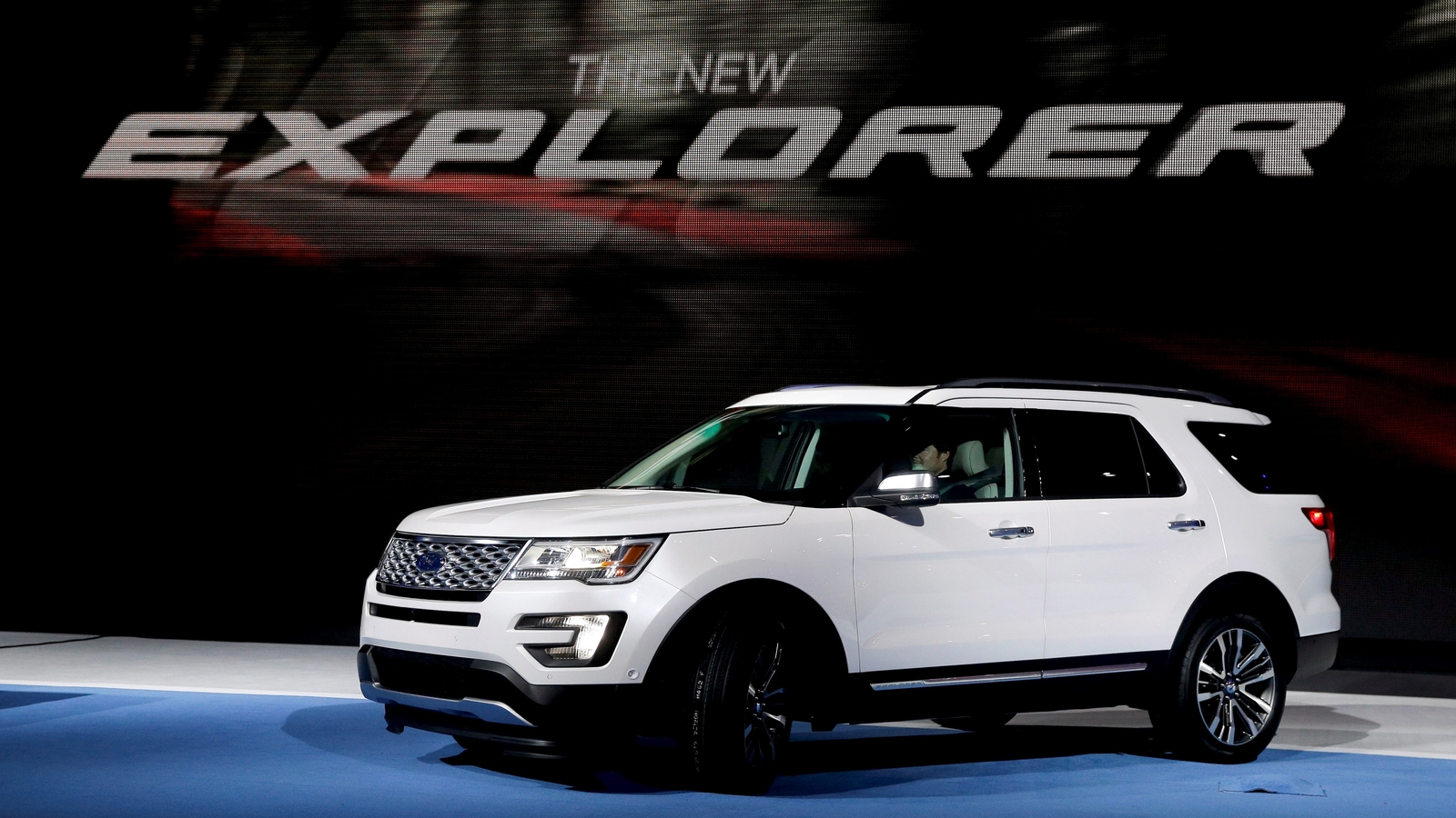 Ford recall: Nearly 1.9M Explorer SUVs recalled to secure trim pieces that can fly off in traffic - Vimarsana News