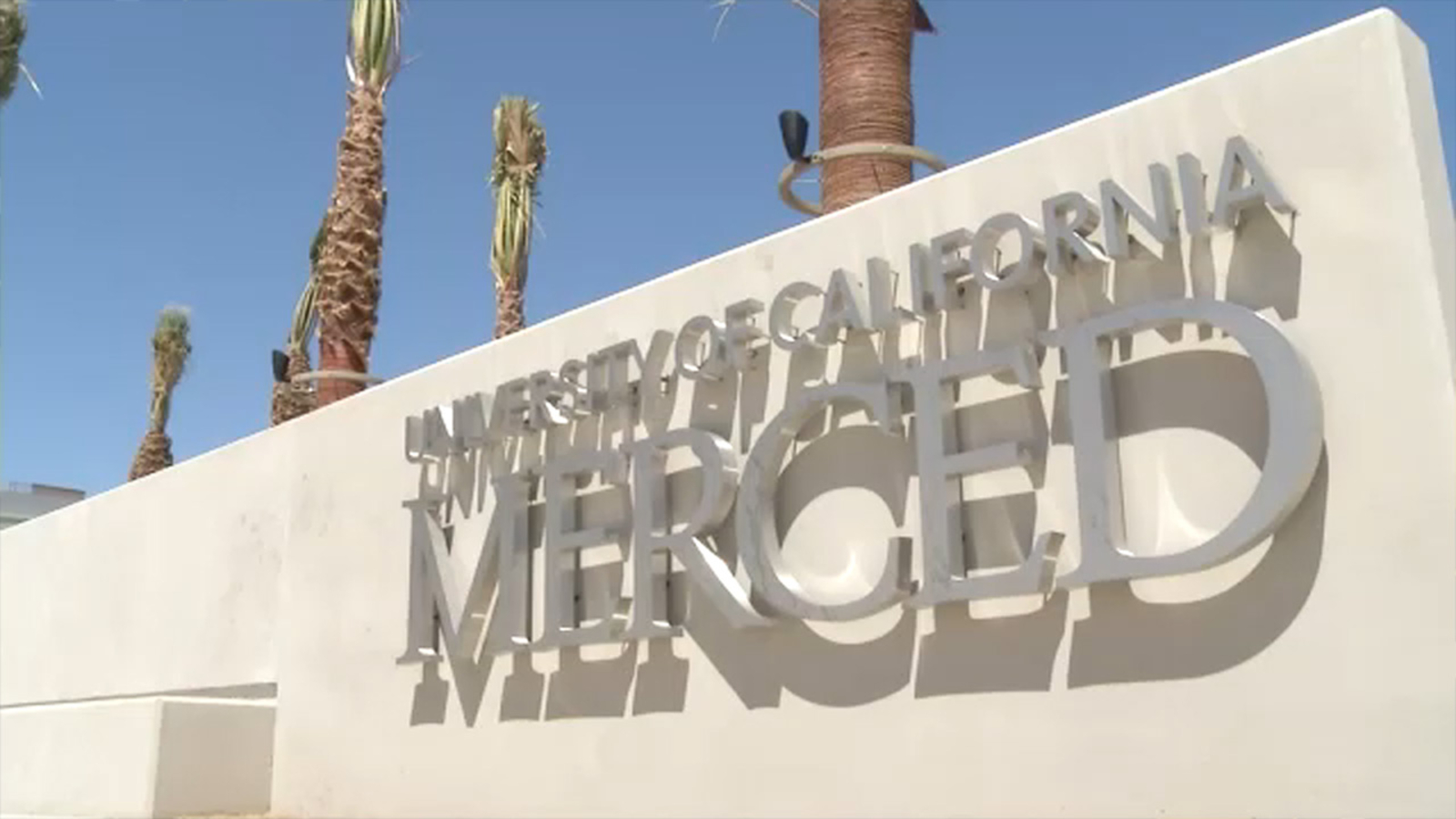 University of California system discussing allowing undocumented students to work