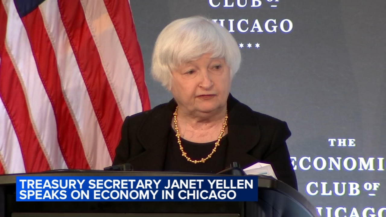Treasury Secretary speaks on economy in Chicago