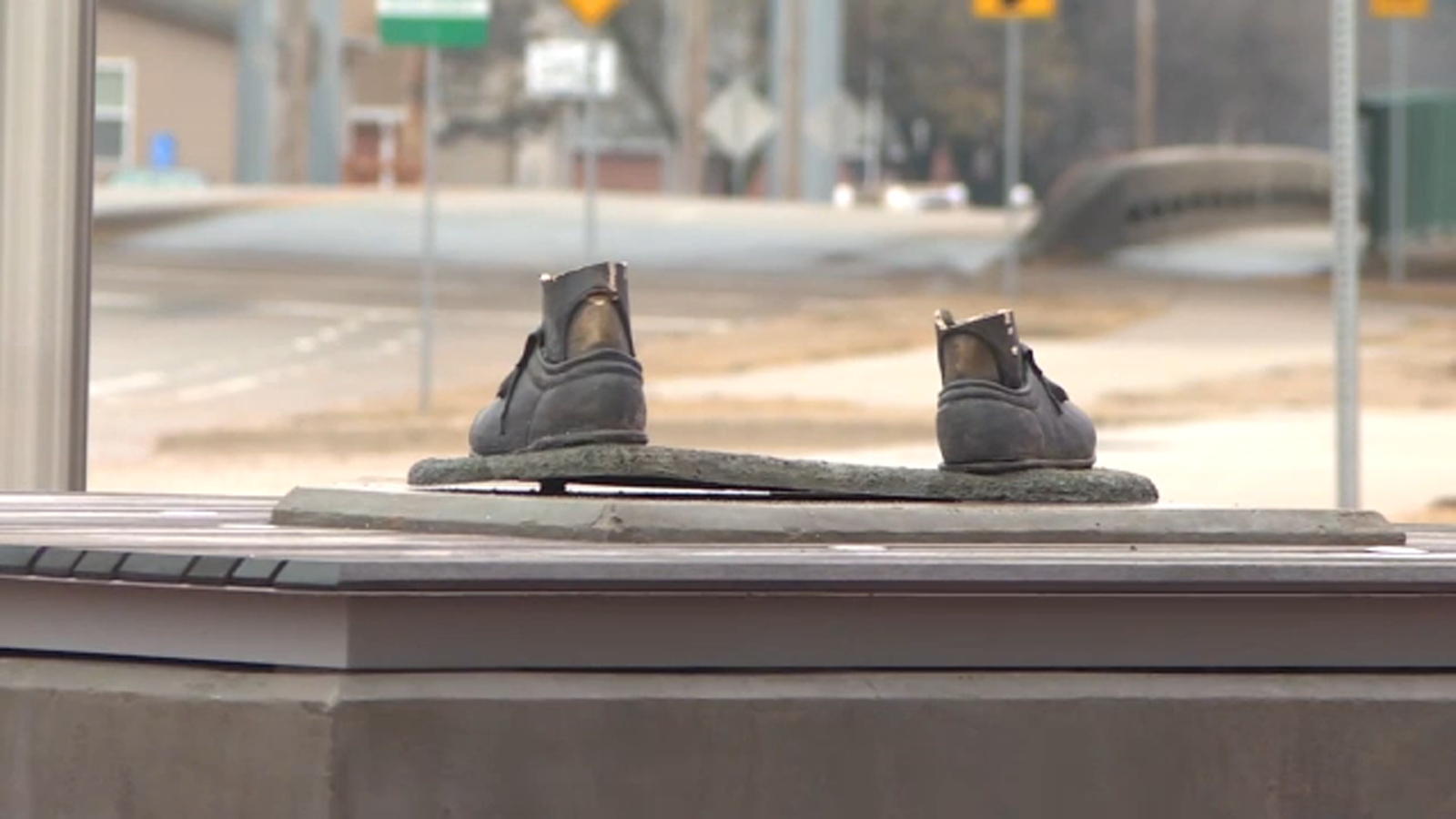 Jackie Robinson statue was stolen from Kansas park