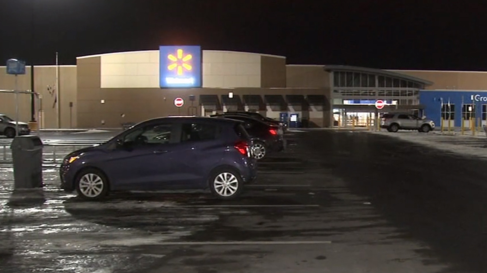 Father arrested for leaving infant at Walmart in Philadelphia during