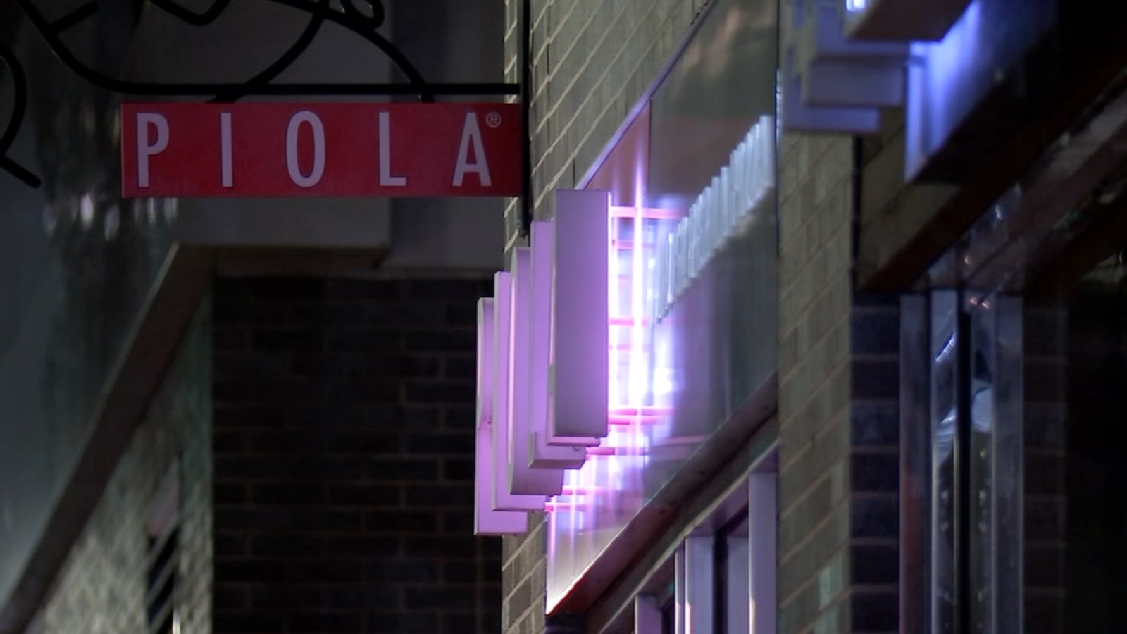 ABC13 Neighborhood Safety Tracker: At least a dozen calls for service in past year after robbery in Midtown restaurant - Vimarsana News