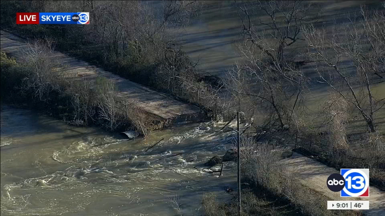 Floods in Liberty County wash out Texaco Road and prompt water rescue in Dayton Lakes Estate