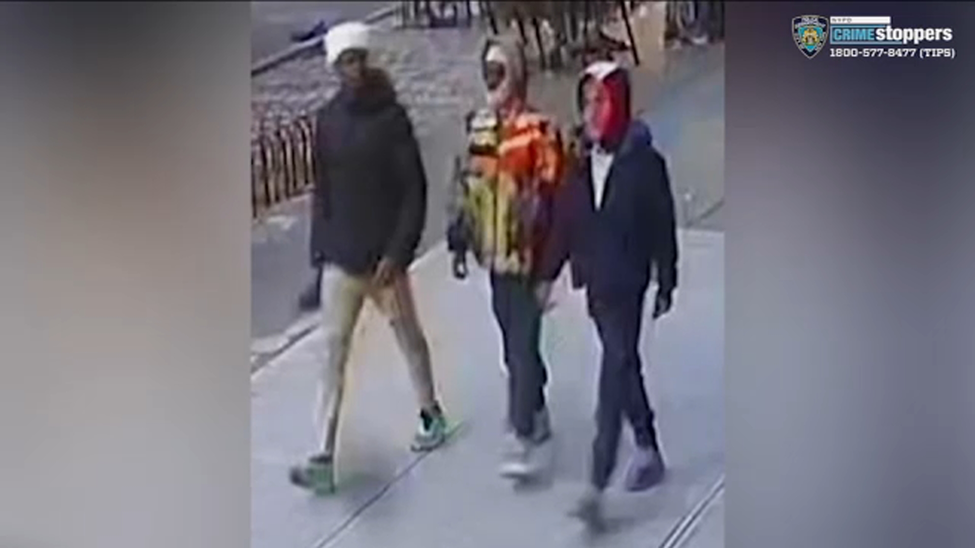 Search for group in stabbing of man on subway in Harlem