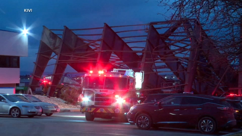 3 killed, 9 injured after hangar collapses at Boise airport, officials say