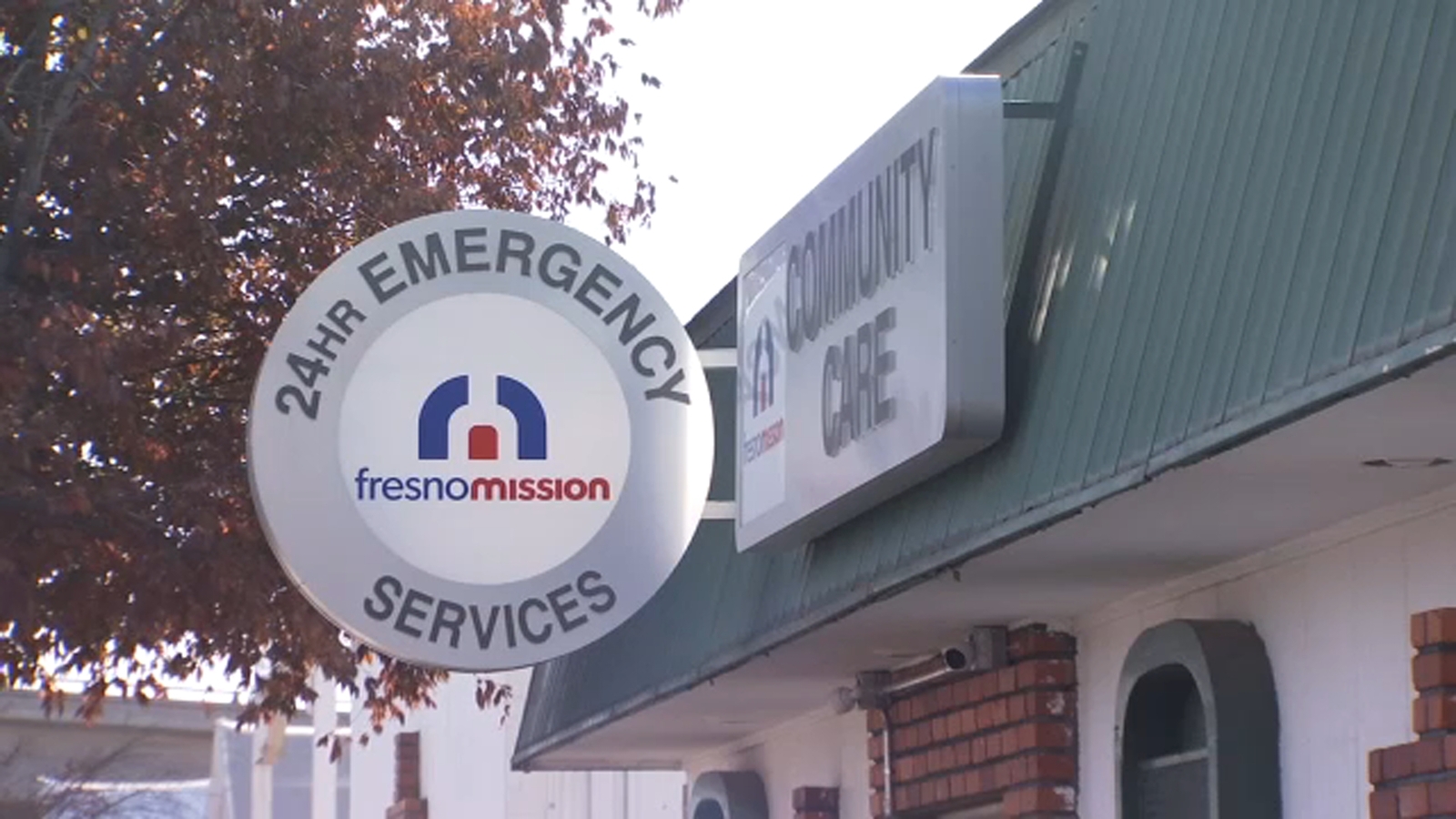 Bus of Venezuelan immigrants dropped off at Fresno Mission