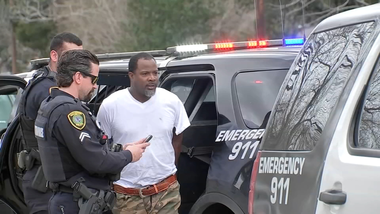 Argument at south Houston McDonald's sparks police chase, HPD says 