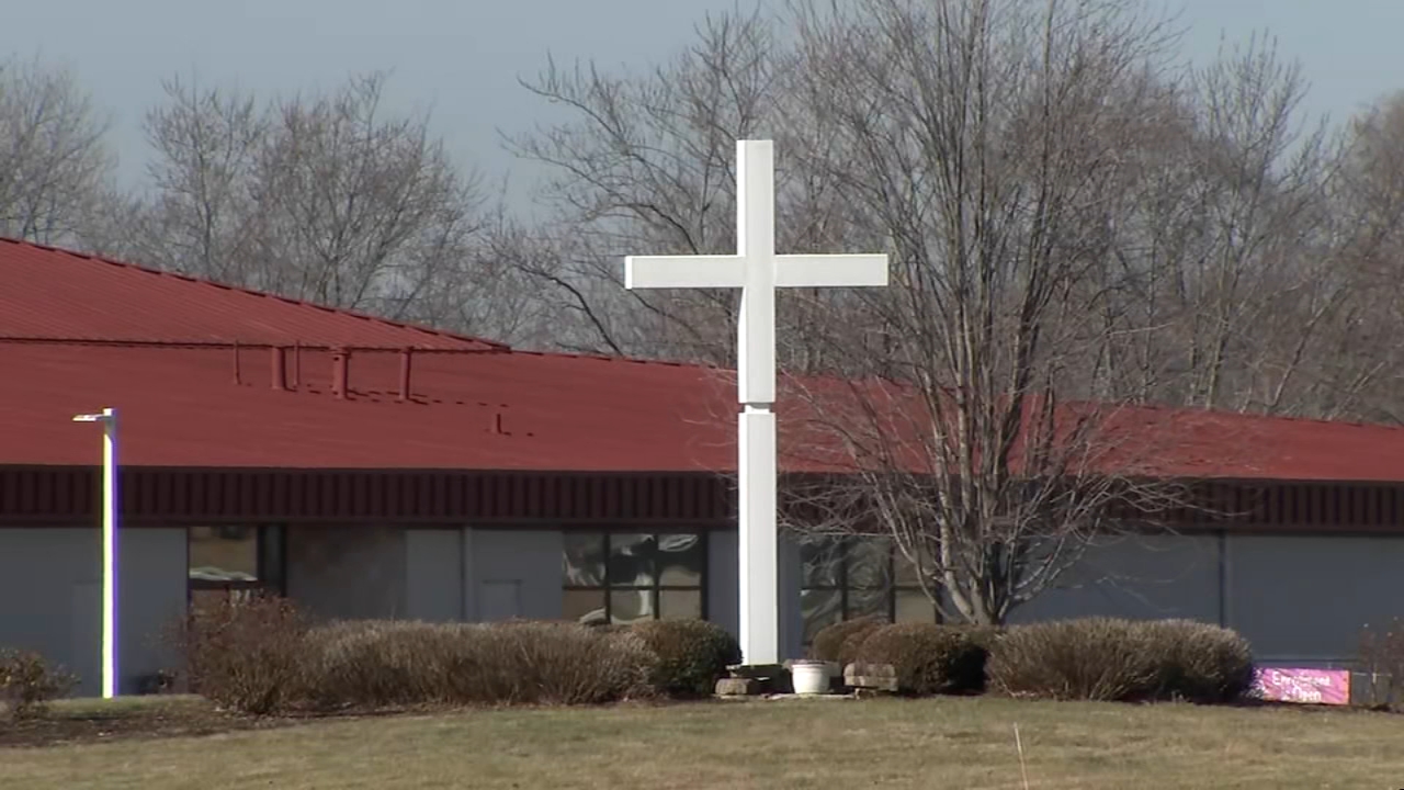 Funeral held for 7 family members killed in Will Co. shootings
