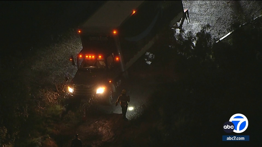 Amazon truck stuck on hill, threatening Montecito Heights home