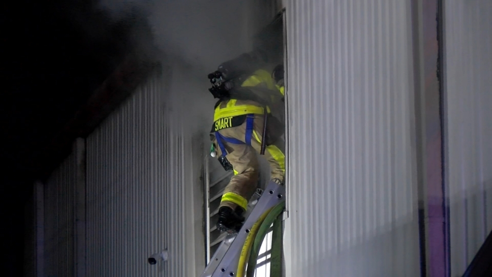 Over 100 firefighters respond to fire at storage facility in Spring