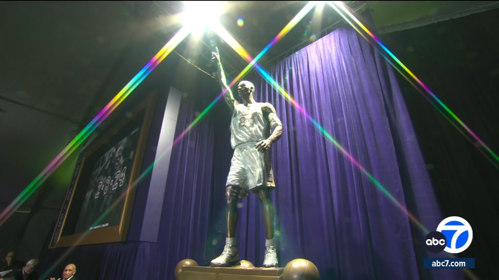 Kobe Bryant statue unveiled in moving ceremony at Crypto.com Arena - Vimarsana News