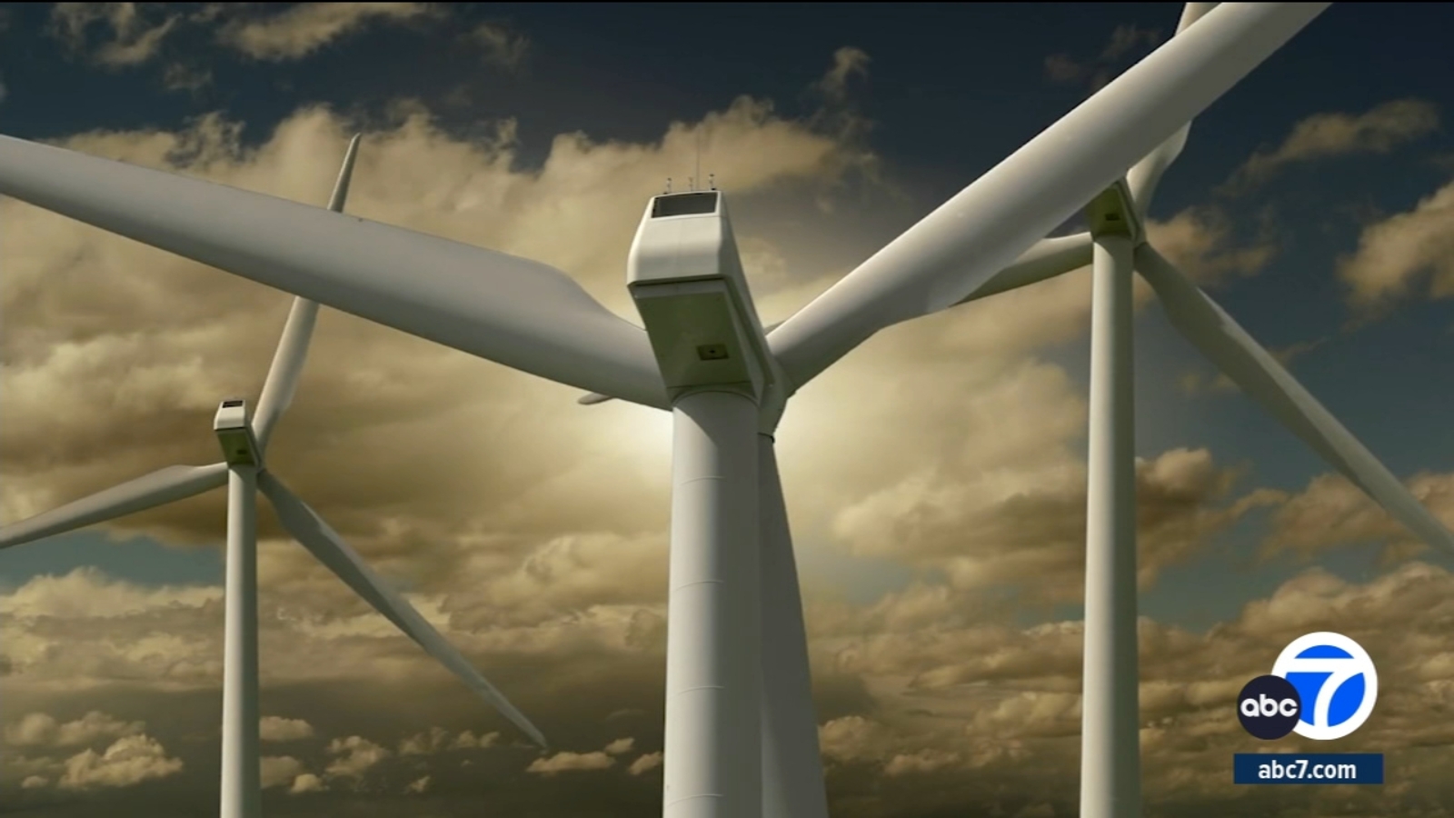 California Assembly members push to build massive wind turbines at Port ...