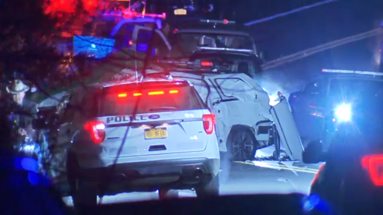 2 killed after car fleeing police strikes two other vehicles in